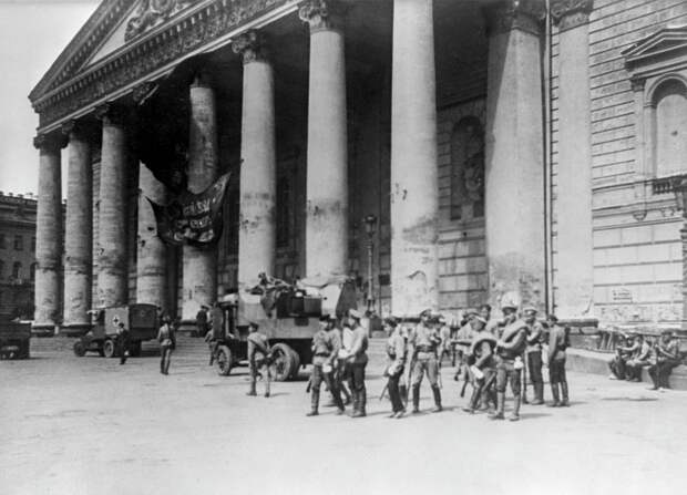 Четырежды горевший: как Большой театр возродился из пепла