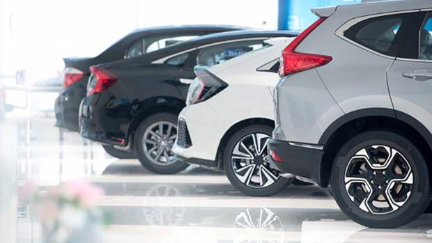 Россиян предупредили о последствиях для авторынка из-за санкций Запада