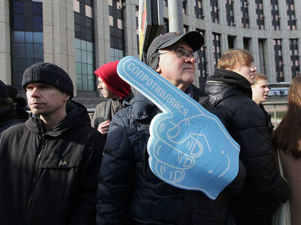 Экономика безнравственности: от насильственного проявления протеста людей сдерживает лишь авторитет Путина Экономика безнравственности: от насильственного проявления протеста людей сдерживает лишь авторитет Путина