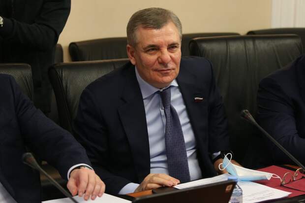 Каноков "прокатит" капиталы на Запад Каноков "прокатит" капиталы на Запад