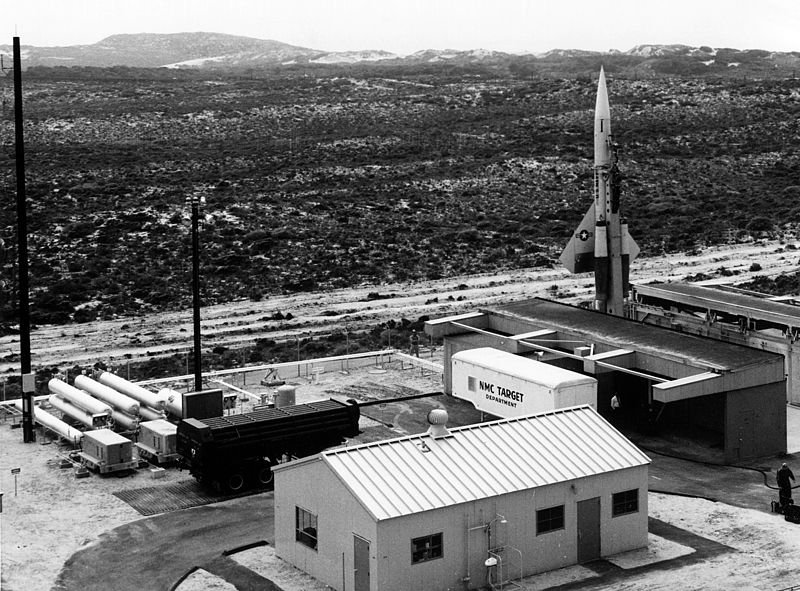 Американский зенитный ракетный комплекс сверхбольшой дальности CIM-10 «Бомарк» Американский зенитный ракетный комплекс сверхбольшой дальности CIM-10 «Бомарк»