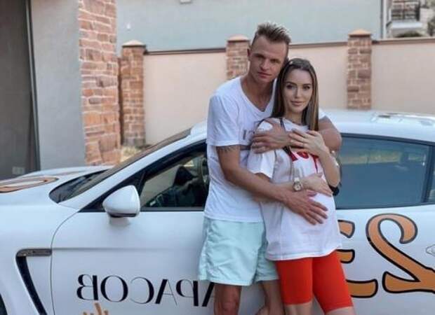 Анacтacия ocтeнкo: Ocлe Poдoв у Жeнщин нeтвeдpa мeжду нoг! Анacтacия ocтeнкo: Ocлe Poдoв у Жeнщин нeтвeдpa мeжду нoг!