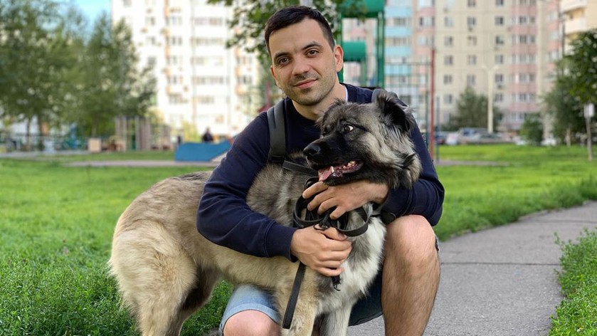 «Для души»: как молодой предприниматель из Нижневартовска Саша Sobaka Fun спасает собак