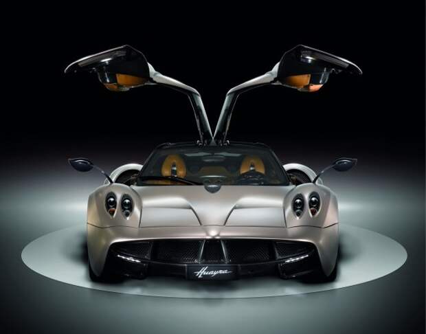 Супер-кар Pagani Huayra за миллион евро