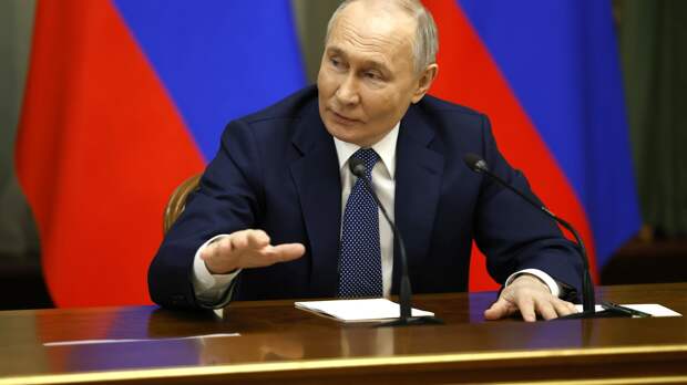Путин заявил, что безработицы в России уже почти нет