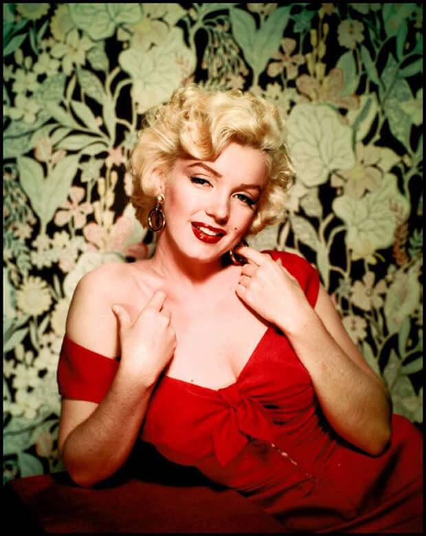 Мэрилин в красном платье. Фото: Nickolas Muray.