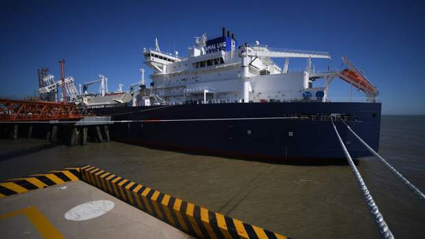 Каллас против диалога с "ненавистным Путиным", но СПГ из России ЕС берет