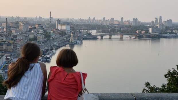 Украинок начали незаконно ставить на воинский учет