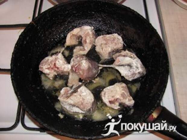 Хек тушенный с овощами
