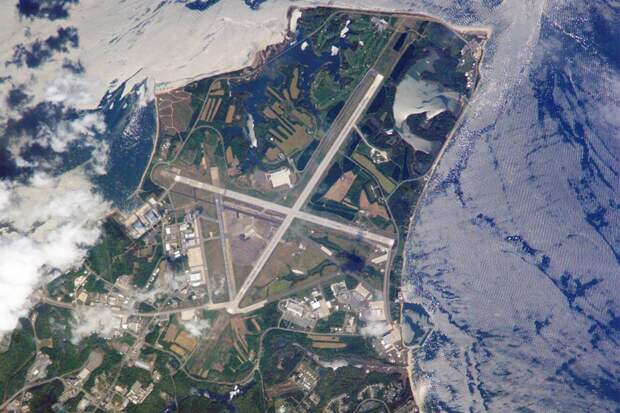 На американской военной базе заметили загадочный аппарат неизвестного происхождения