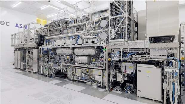 Asml.jpg Asml.jpg