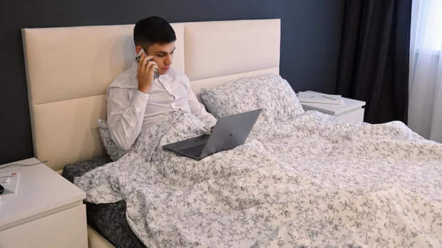 Эксперт Ганькина: россияне могут получить доплату за переработки на удаленке