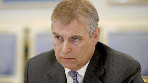 "Отмыться не получается": дело Эпштейна разрушит британскую монархию