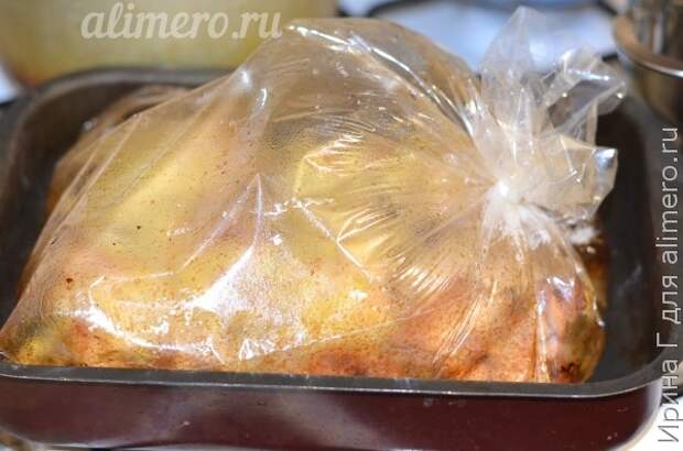 курица, запеченная в пакете курица, запеченная в пакете