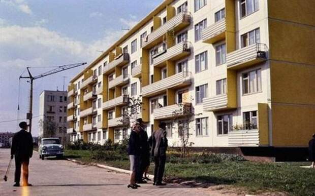 Почему в хрущевках отсутствуют балконы на первых этажах