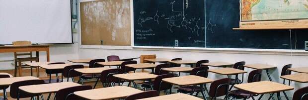 В Минпросвещения прокомментировали сокращение школьных каникул