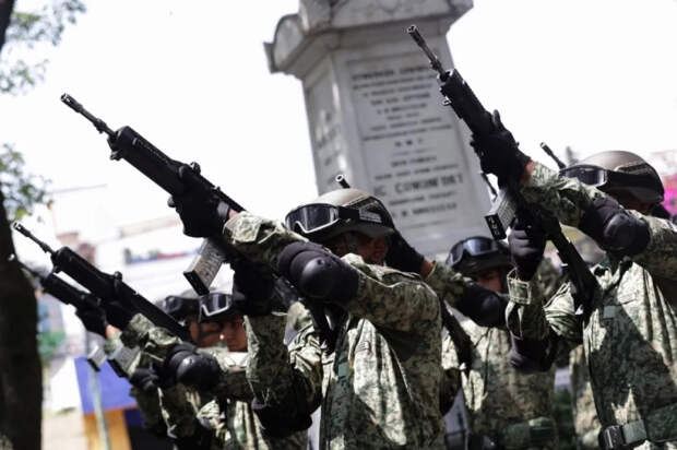 Эксперт Савин: боевики наркокартелей Мексики вооружены оружием США