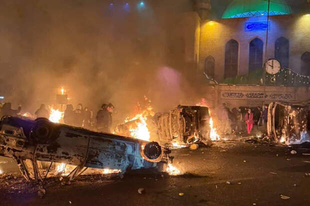 Трамп: США рассматривают очень серьезные варианты ответа на события в Иране