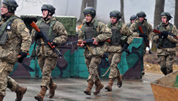 Украинские военнослужащие. Архивное фото