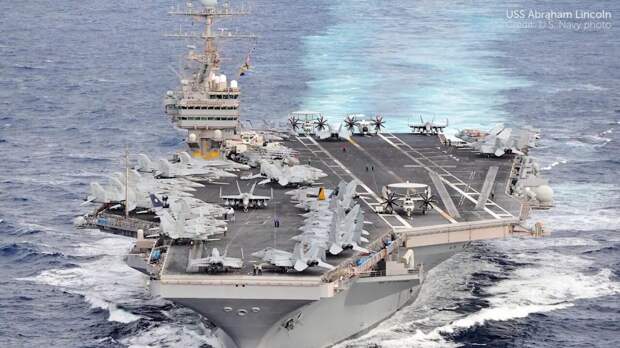 4 баллистических ракеты полетели в Abraham Lincoln и ... пропали. Почему нельзя потопить авианосец США?