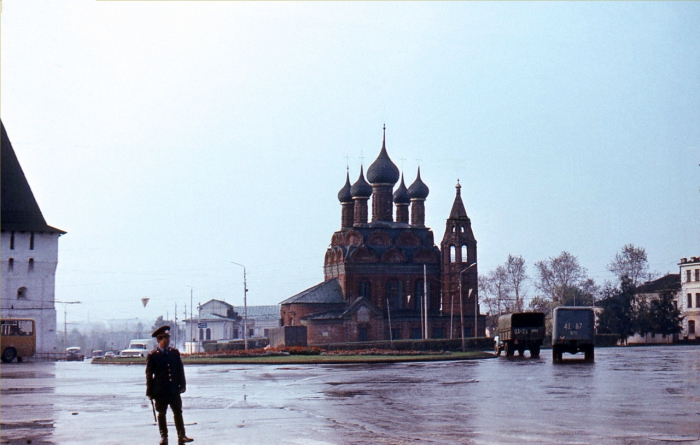 Православный храм в Ярославле. Православный храм в Ярославле.