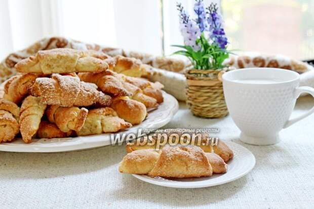 Фото Творожные рогалики с кокосовой стружкой