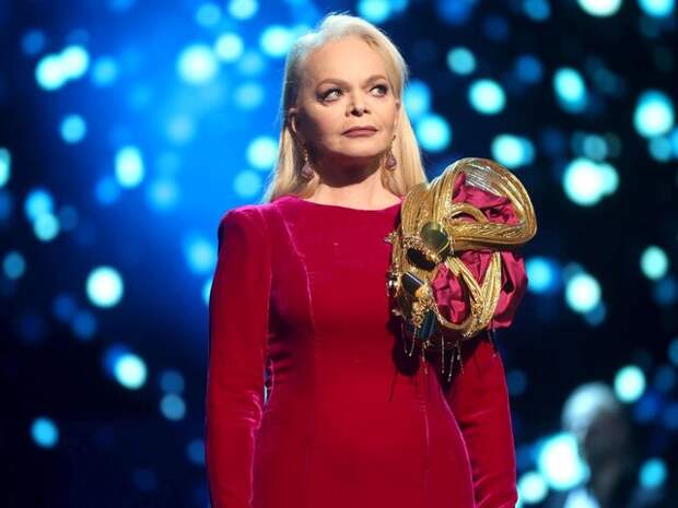 Большой концерт Ларисы Долиной в Петербурге перенесли на ноябрь