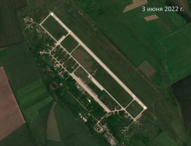 В Николаевской области восстанавливают аэродром с мощными защитными ангарами