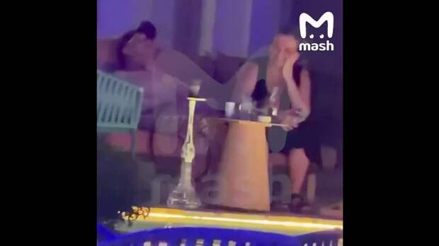 Лариса Долина потратила 1,4 млн рублей на люксовый отдых в ОАЭ. Именно тогда, когда приставы готовились к её выселению из квартиры. Пока Полина Лурье ...