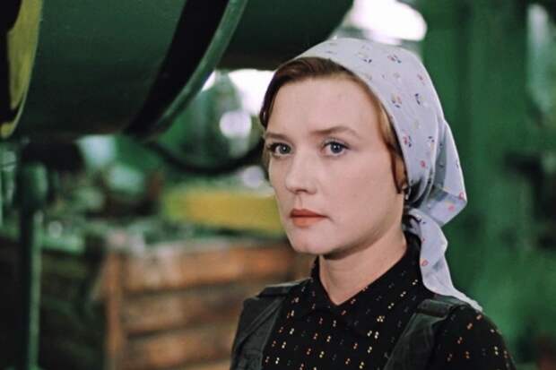 Владимир Путин поздравил Веру Алентову с юбилеем