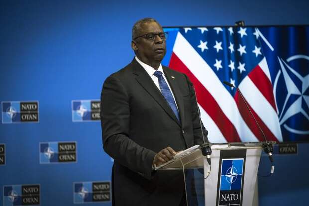 Глава Пентагона: Россия обладает впечатляющим арсеналом оружия, но оно ей не помогло