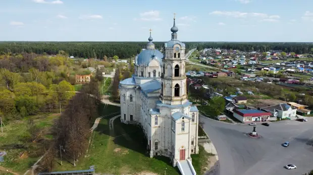 Собор в Гусь Железном на закате