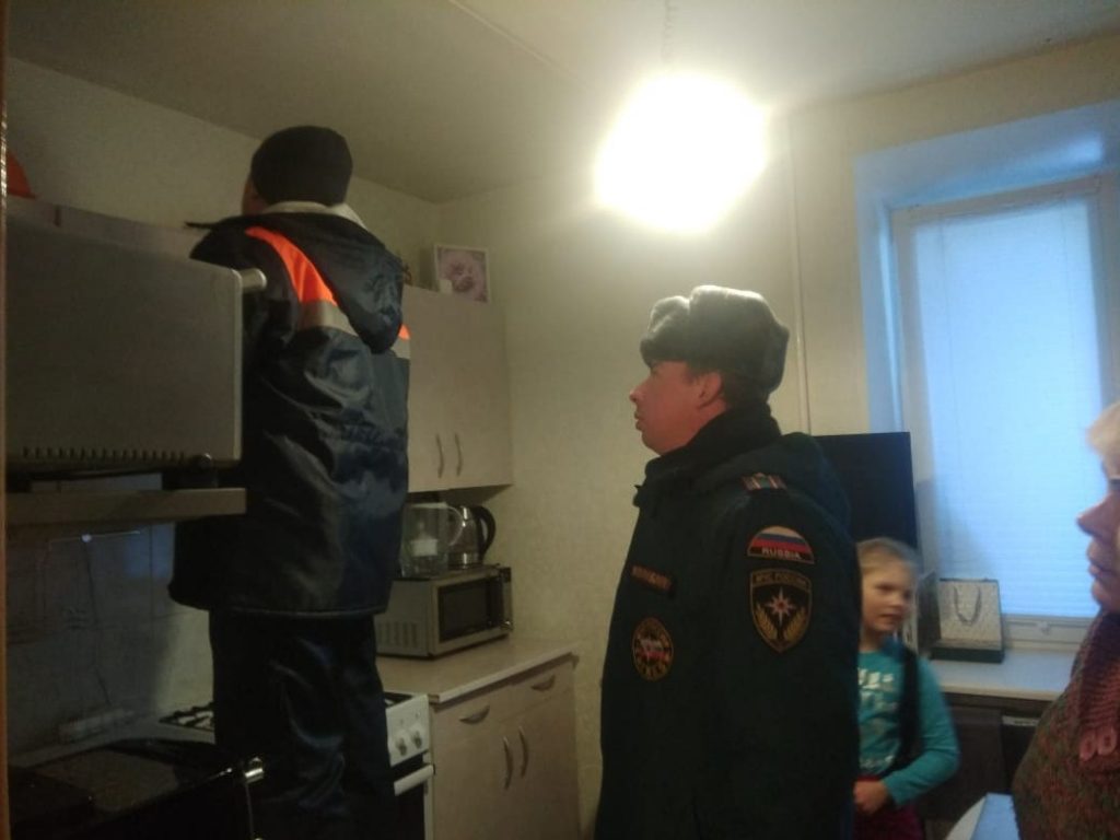 Профилактическая работа. Фото: пресс-служба МЧС Москвы по ЮВАО