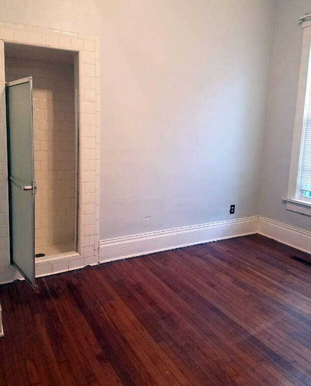 A House My Girlfriend And I Looked At Had A Shower In The Guest Room