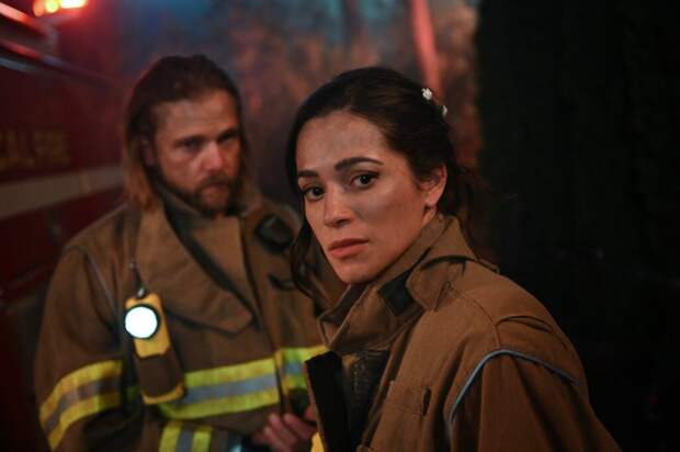 Gabriela and Bode on an emergency scene