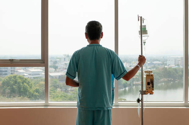 ФМБА: новый препарат для лечения рака начали применять в России