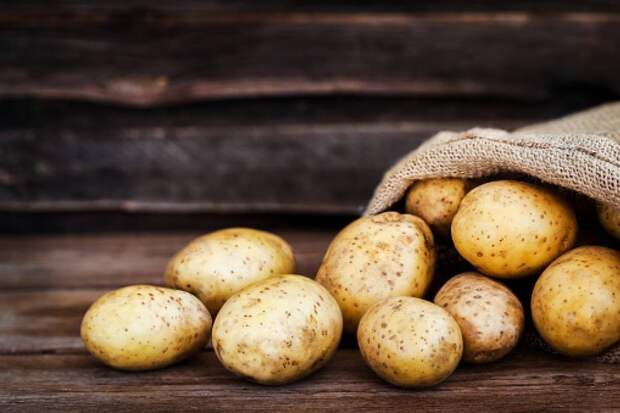 Сколько раз за лето нужно окучивать картофель, чтобы получить богатый урожай