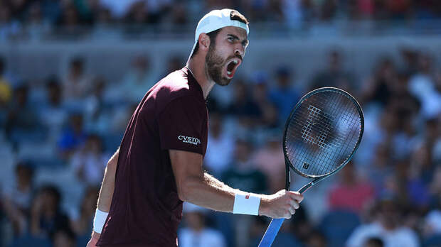 Хачанов уверенно вышел в третий круг Australian Open 2026