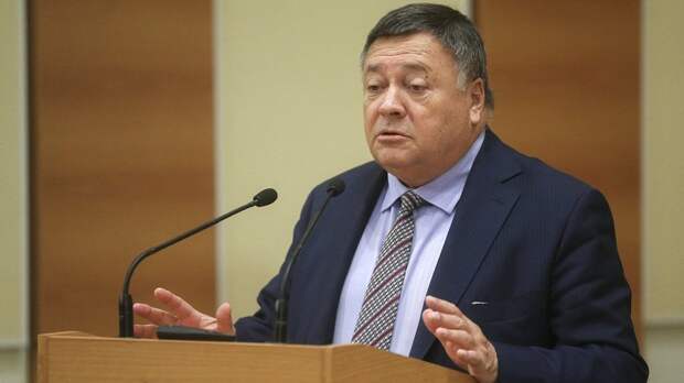 В Совфеде призвали не реагировать на брань грузинского журналиста в адрес Путина В Совфеде призвали не реагировать на брань грузинского журналиста в адрес Путина