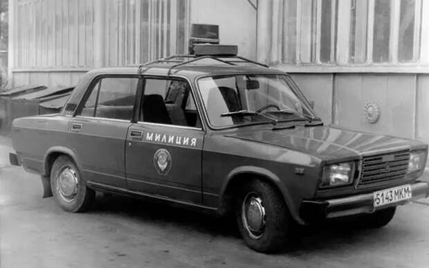 Конкурс с призом! — задачка про Жигули-«догонялки»