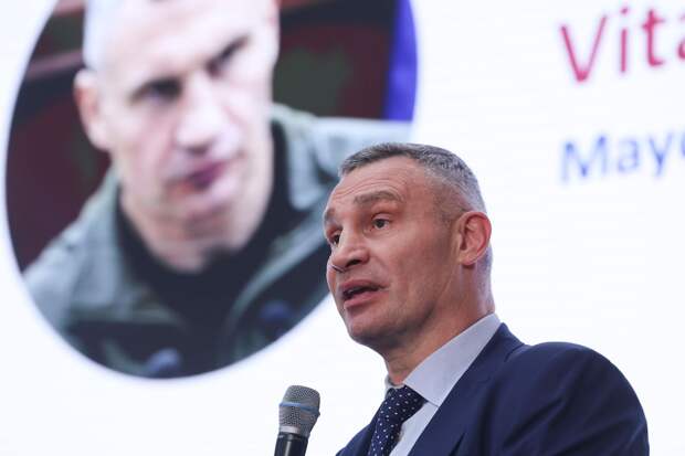 Кличко: без отопления в Киеве остаются 500 домов