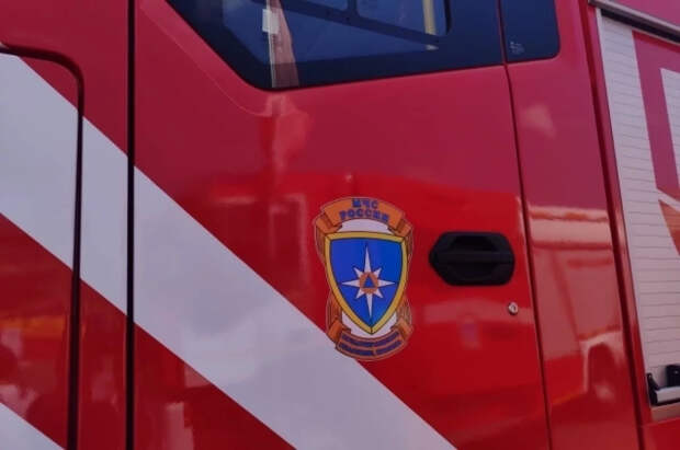 В Краснодарском крае загорелась нефтебаза после падения обломков БПЛА