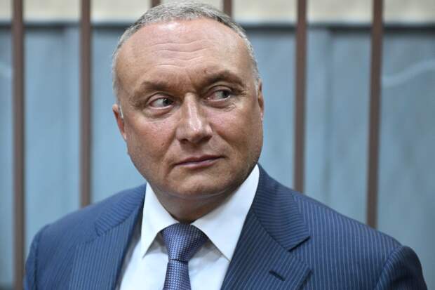 Теневые активы на 600 миллионов рублей нашлись у бывшего члена Совета Федерации России