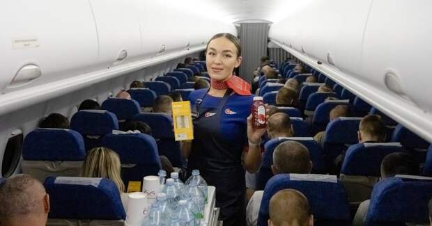 Еда от «Перекрестка» появилась на рейсах «России»