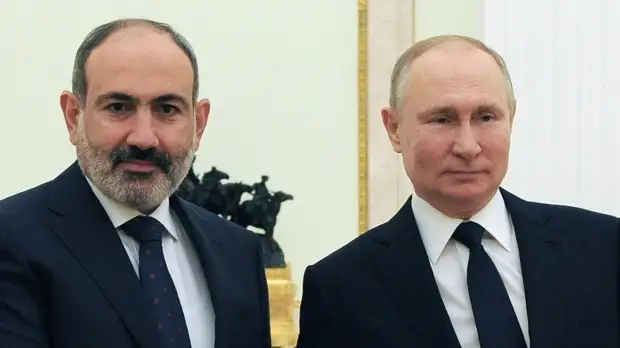 Путин обсудил с Пашиняном ситуацию в Казахстане