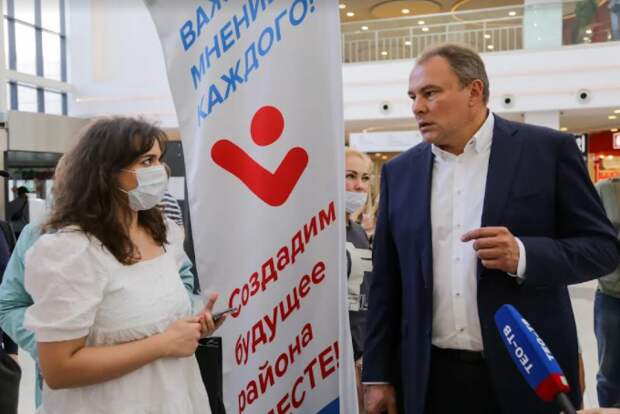 Петр Толстой: Благоустройство прудов в Марьино – классный проект для района / Фото: Александр Чикин