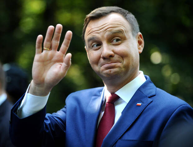 Польша совершила большую ошибку, отказавшись от сотрудничества с Россией. Теперь пожинает плоды бездумного решения. Экономика этого государства постепенно угасает.-3