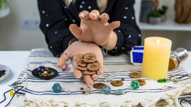 Стрельцам — мчать, Тельцам — богатеть: скандинавские руны указали счастливчиков апреля