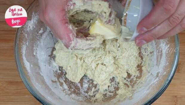 Рецепт пирожков очень доступный и благодаря начинке очень вкусная получается выпечка! Пирожки в духовке прямо сочные, мягкие воздушные!-3