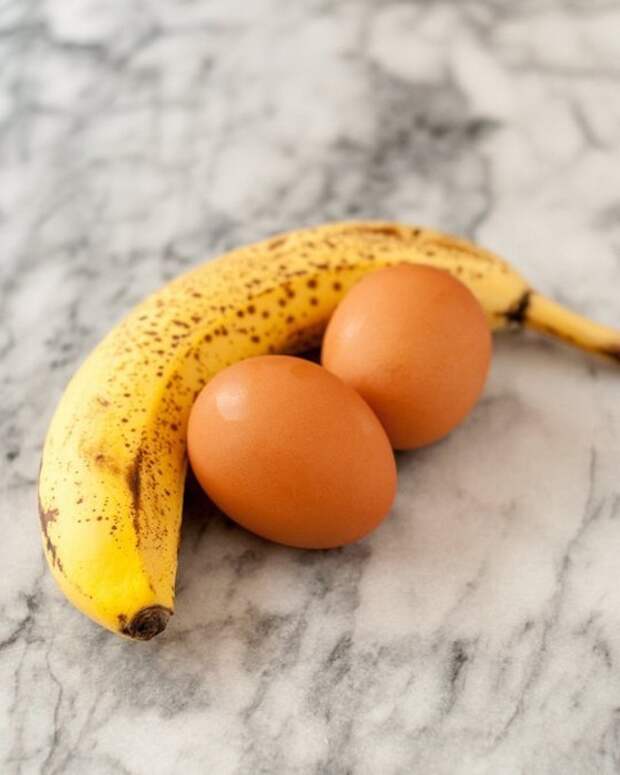 Банановые блинчики: готовим полезный перекус за 2 минуты из двух ингредиентов